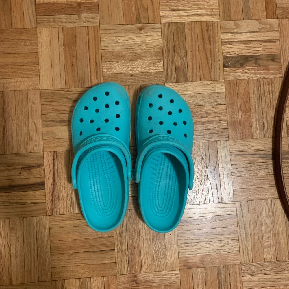 Crocs